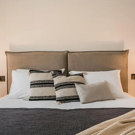 Mystique Lagoon Villa *